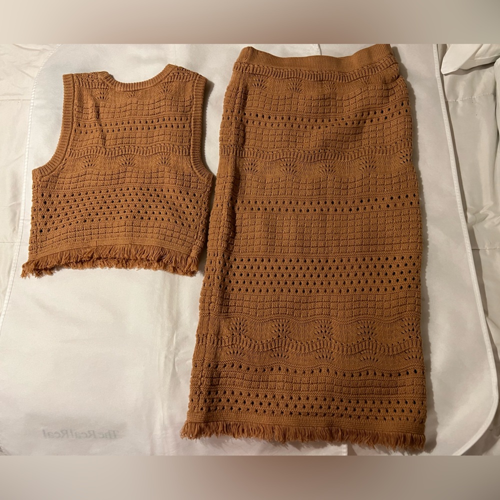 House of Harlow 1960 Crocheted Midi Skirt & Tank Set in Camel - Picture 8 of 15